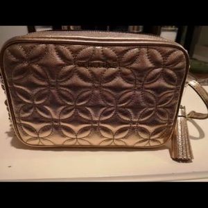 NWOT Michael Kors Brand New Crossbody Quilted Rose Gold Camera Bag